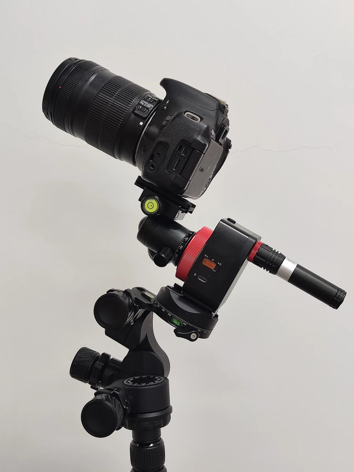 Move Shoot Move 3 Way Geared Tripod – Dark Clear Skies UK