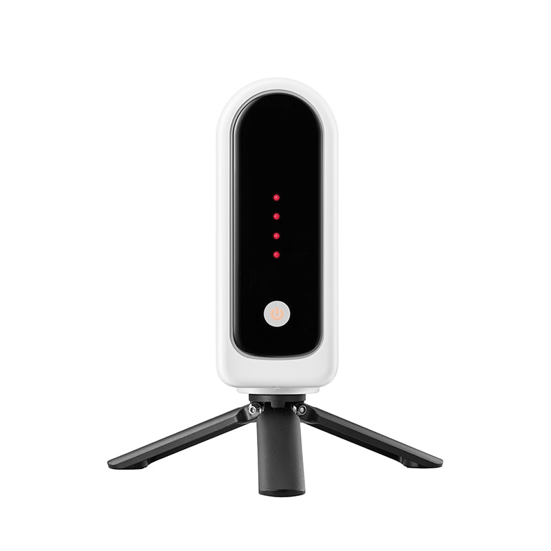 Front view of the Seestar S30 Pro smart telescope showing LED status indicators on the control panel.
